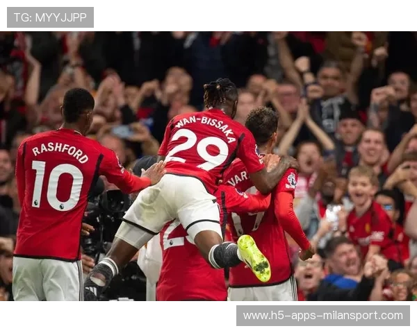 曼联再次爆发，4-1大胜狼队稳居前六